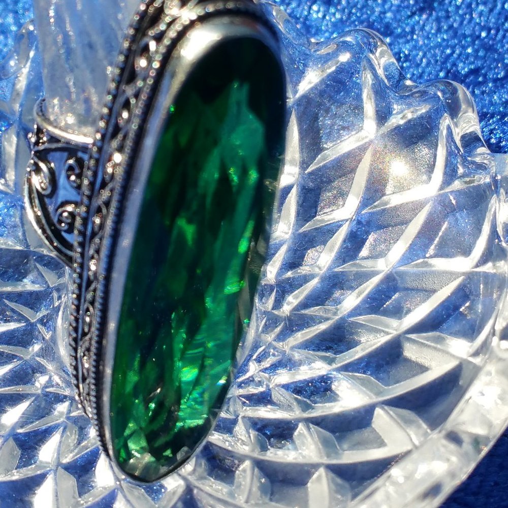 STUNNING GREEN TOPAZ LONG BOARD RING 7.5 - Picture 5 of 8